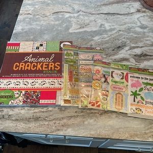 Scrapbooking DCWV Animal Crackers paper kit